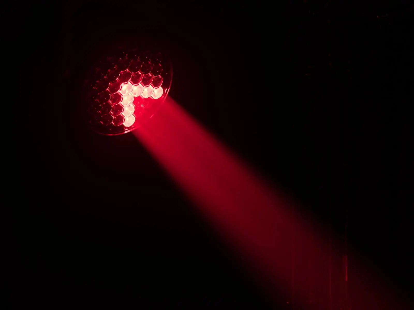 FUTURELIGHT EYE-37 RGBW Zoom LED Moving Head Wash - neonaffair