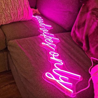 'Good Vibes Only' LED Neon Sign - neonaffair